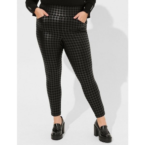 NWT Torrid Studio Luxe Houndstooth Ponte Pull on Pocket Pixie High Rise Pant - Picture 1 of 1